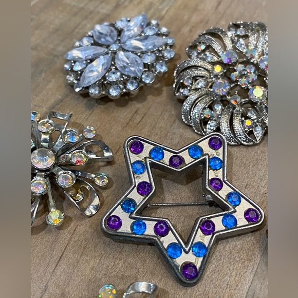 6 fun unique rhinestone pearl silver gold brooches - Picture 5 of 11
